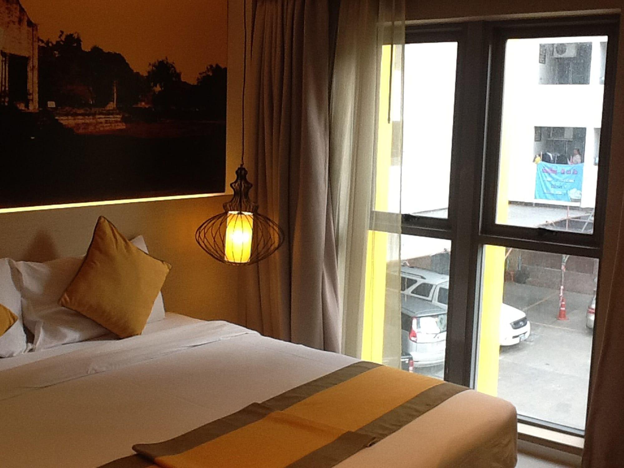 Bizotel Premier Hotel&Residence Bangkok Kültér fotó